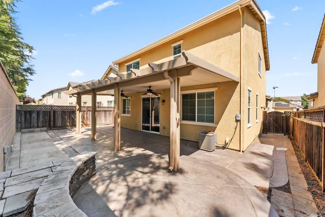 1096 Landmark Cir, Lincoln, CA 95648