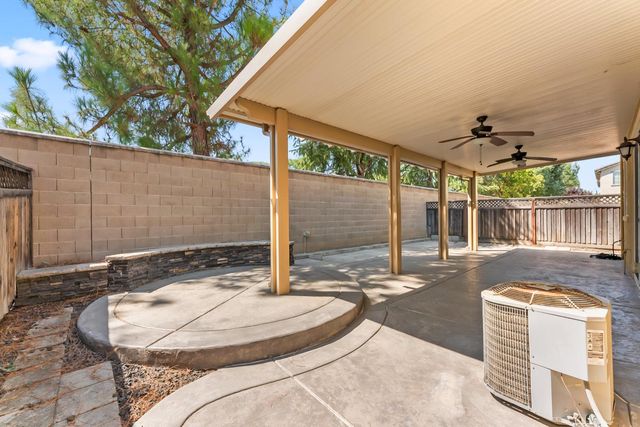 1096 Landmark Cir, Lincoln, CA 95648