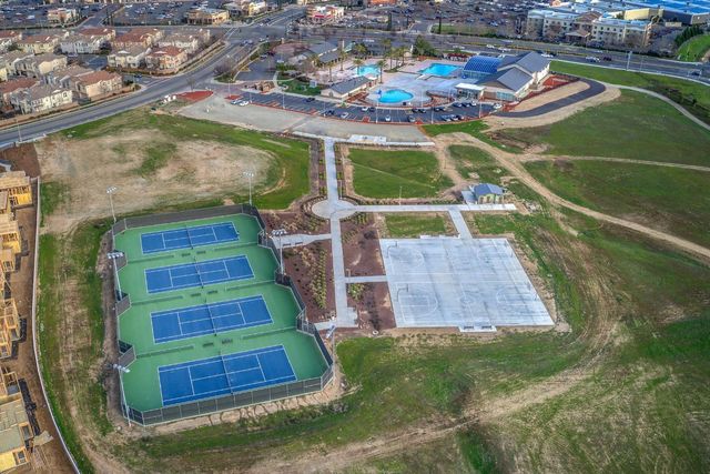 1096 Landmark Cir, Lincoln, CA 95648