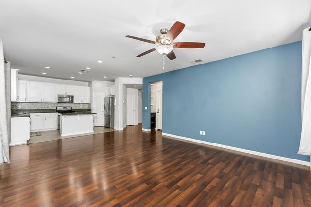 1096 Landmark Cir, Lincoln, CA 95648