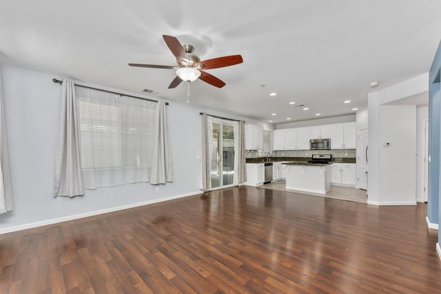 1096 Landmark Cir, Lincoln, CA 95648