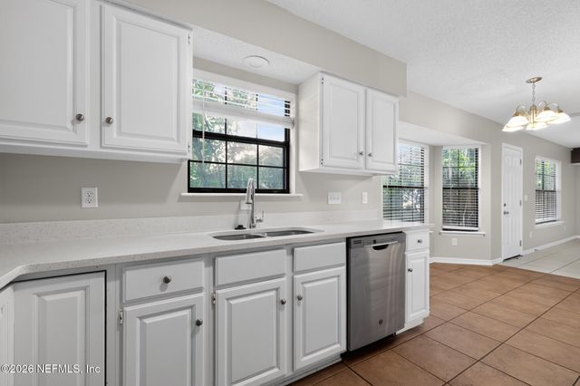5407 FT CAROLINE Road, Jacksonville, FL 32277