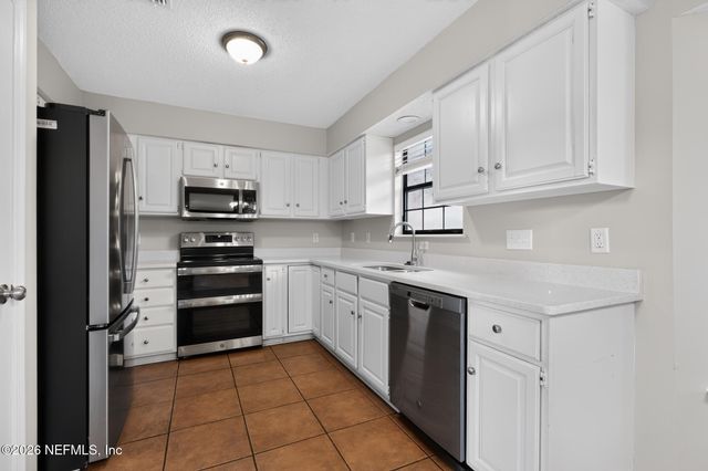 5407 FT CAROLINE Road, Jacksonville, FL 32277