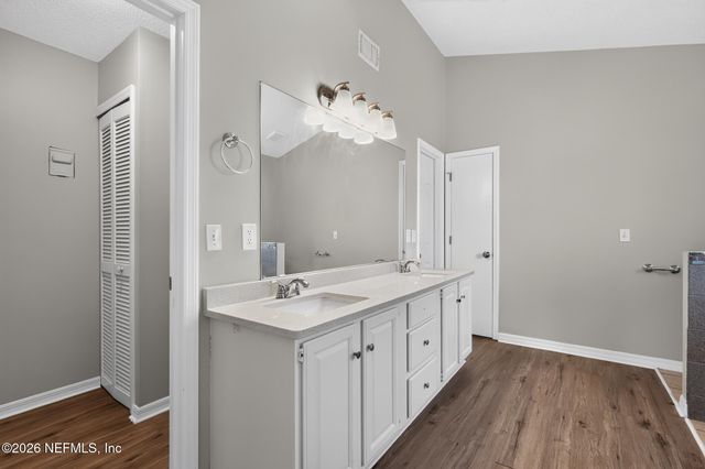 5407 FT CAROLINE Road, Jacksonville, FL 32277