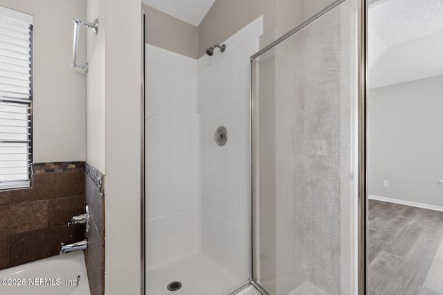 5407 FT CAROLINE Road, Jacksonville, FL 32277