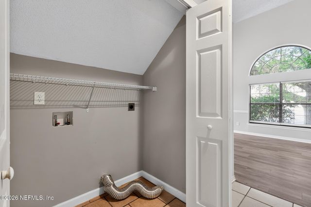 5407 FT CAROLINE Road, Jacksonville, FL 32277
