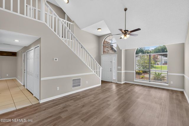 5407 FT CAROLINE Road, Jacksonville, FL 32277