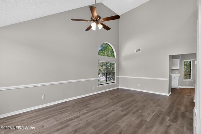 5407 FT CAROLINE Road, Jacksonville, FL 32277