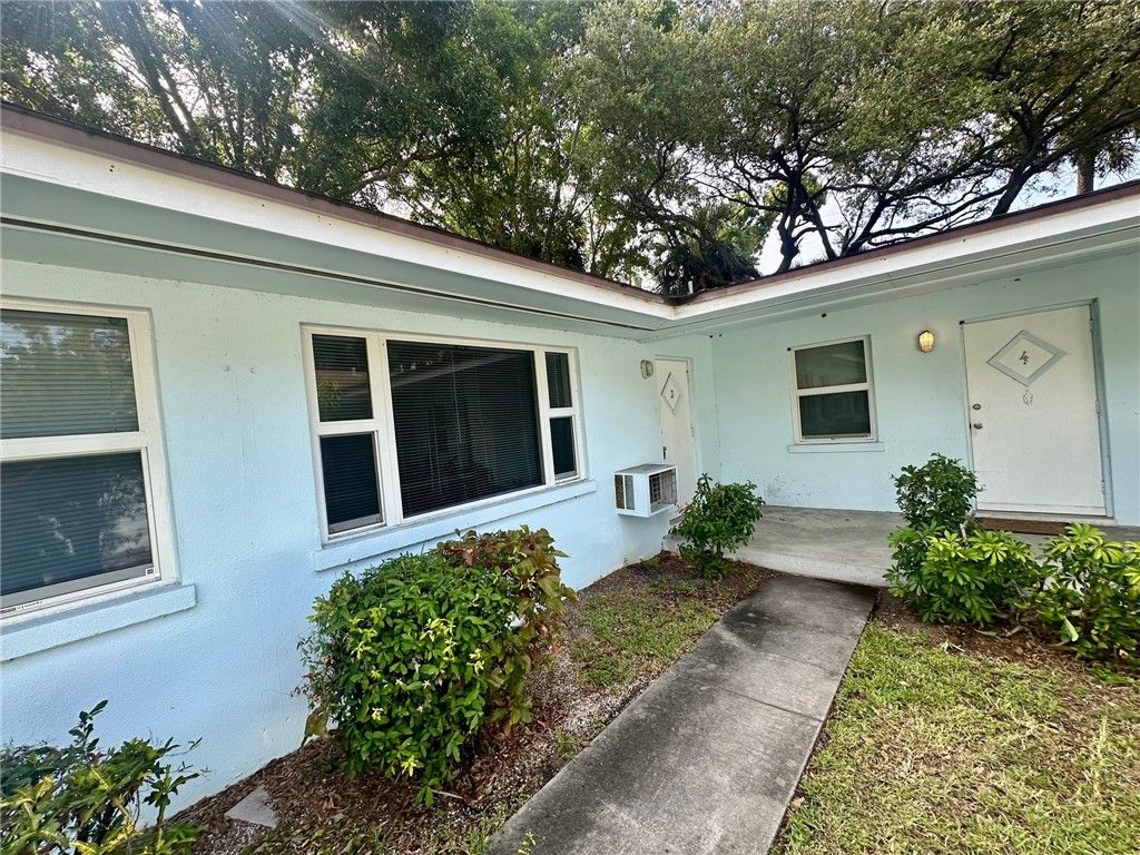 706 19th Street 3, Vero Beach, FL 32960