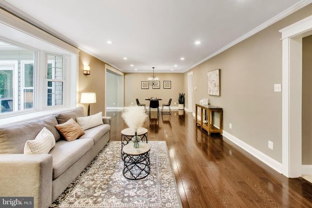 8825 STARK RD, Annandale, VA 22003