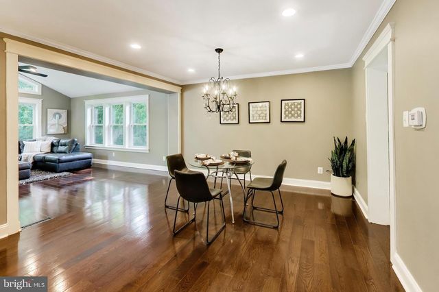 8825 STARK RD, Annandale, VA 22003