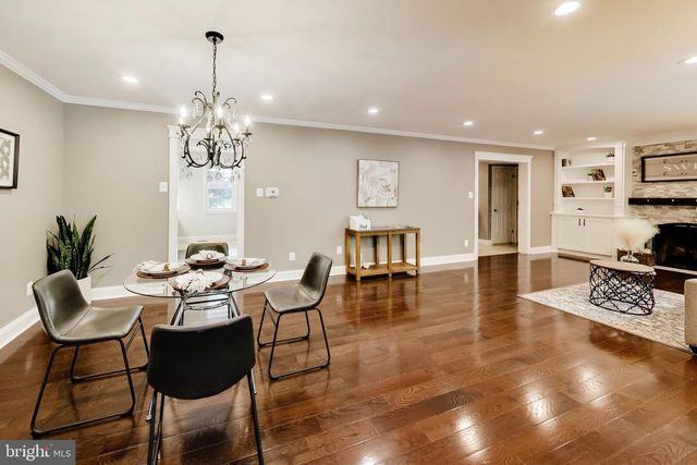 8825 STARK RD, Annandale, VA 22003