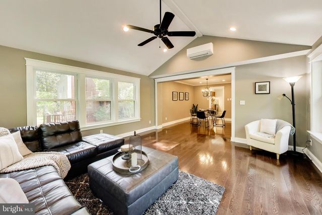 8825 STARK RD, Annandale, VA 22003