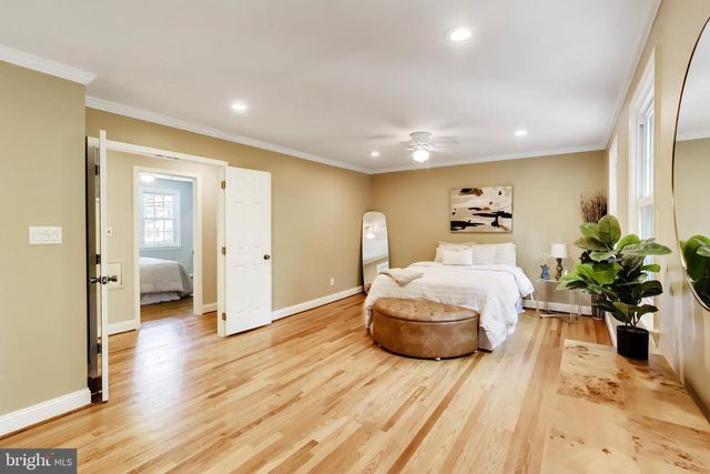8825 STARK RD, Annandale, VA 22003