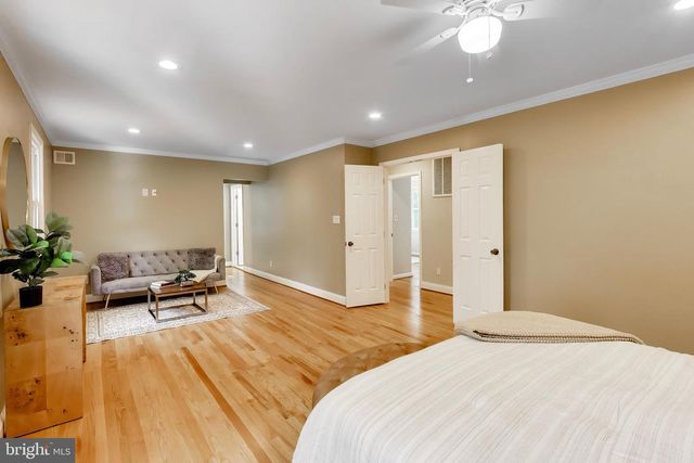8825 STARK RD, Annandale, VA 22003