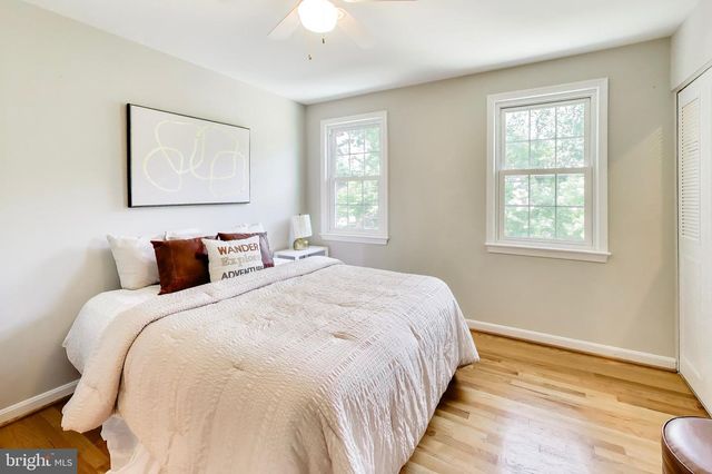 8825 STARK RD, Annandale, VA 22003