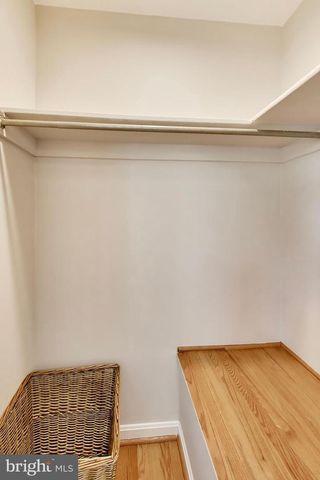 8825 STARK RD, Annandale, VA 22003