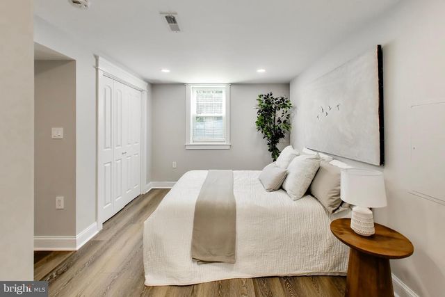 8825 STARK RD, Annandale, VA 22003