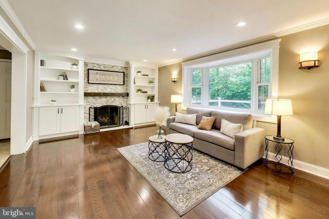 8825 STARK RD, Annandale, VA 22003