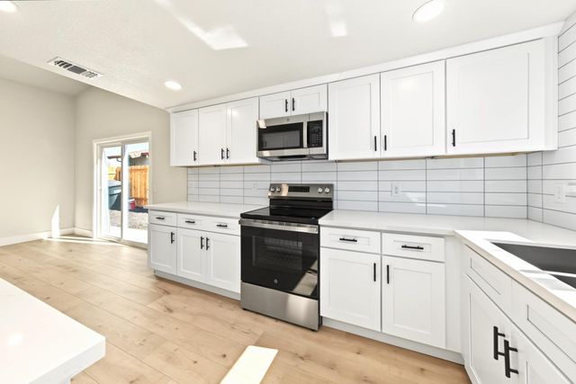4100 Tallyho Dr, Sacramento, CA 95826