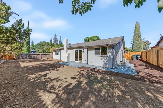 4100 Tallyho Dr, Sacramento, CA 95826