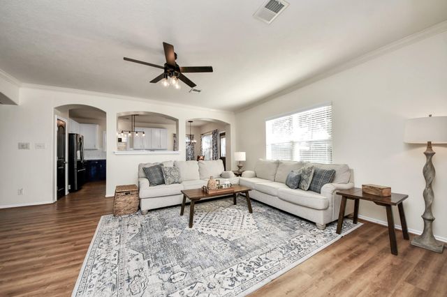 20318 Mammoth Falls Drive, Tomball, TX 77375