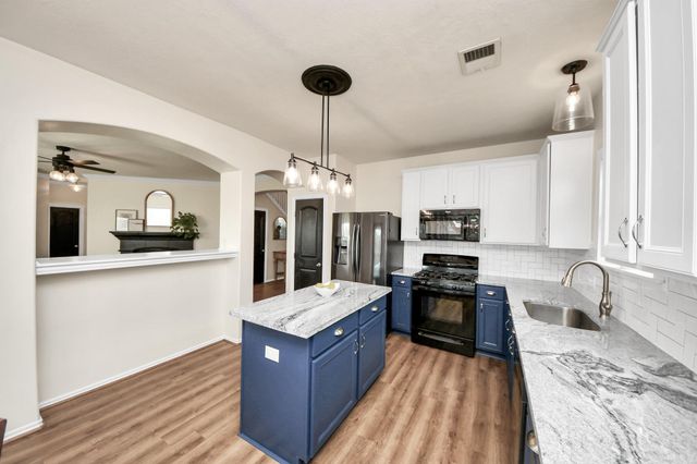 20318 Mammoth Falls Drive, Tomball, TX 77375