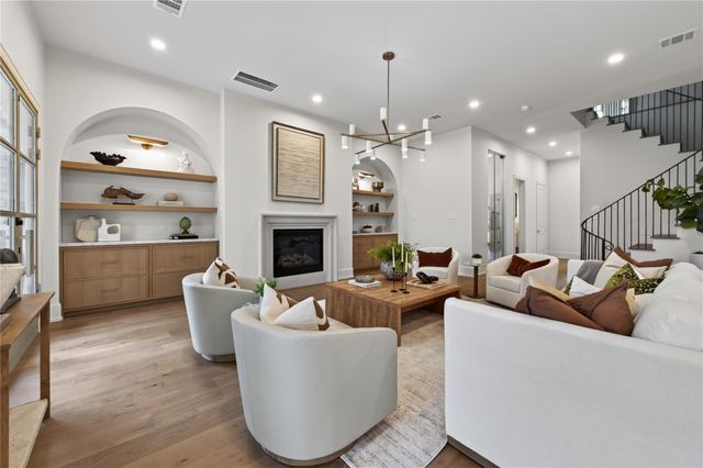 515 W 33rd Street, Houston, TX 77018