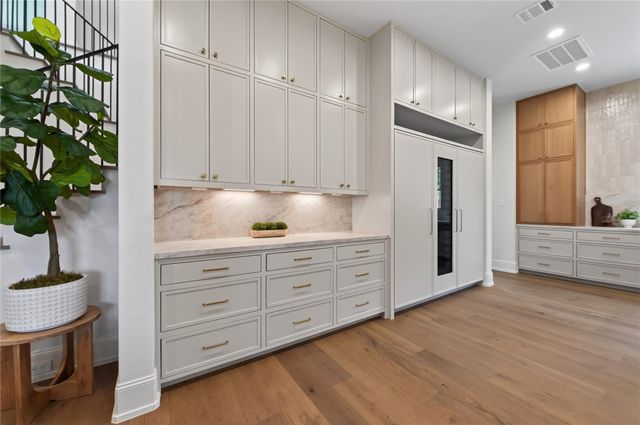 515 W 33rd Street, Houston, TX 77018