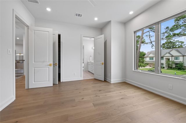 515 W 33rd Street, Houston, TX 77018
