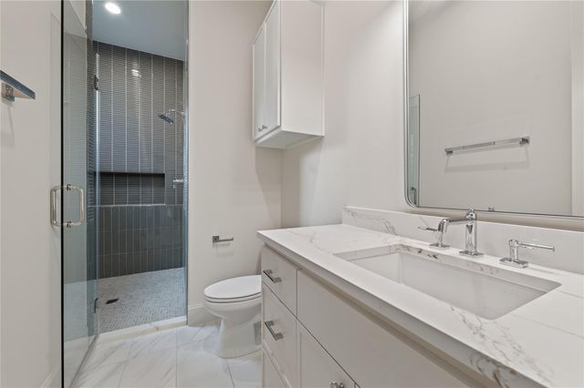 515 W 33rd Street, Houston, TX 77018