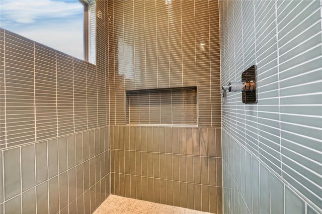 515 W 33rd Street, Houston, TX 77018