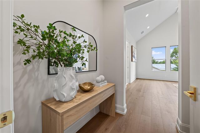 515 W 33rd Street, Houston, TX 77018