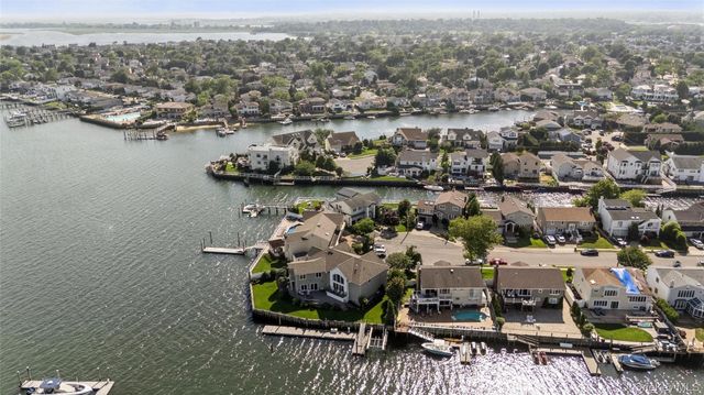 2935 Bay Drive, Merrick, NY 11566