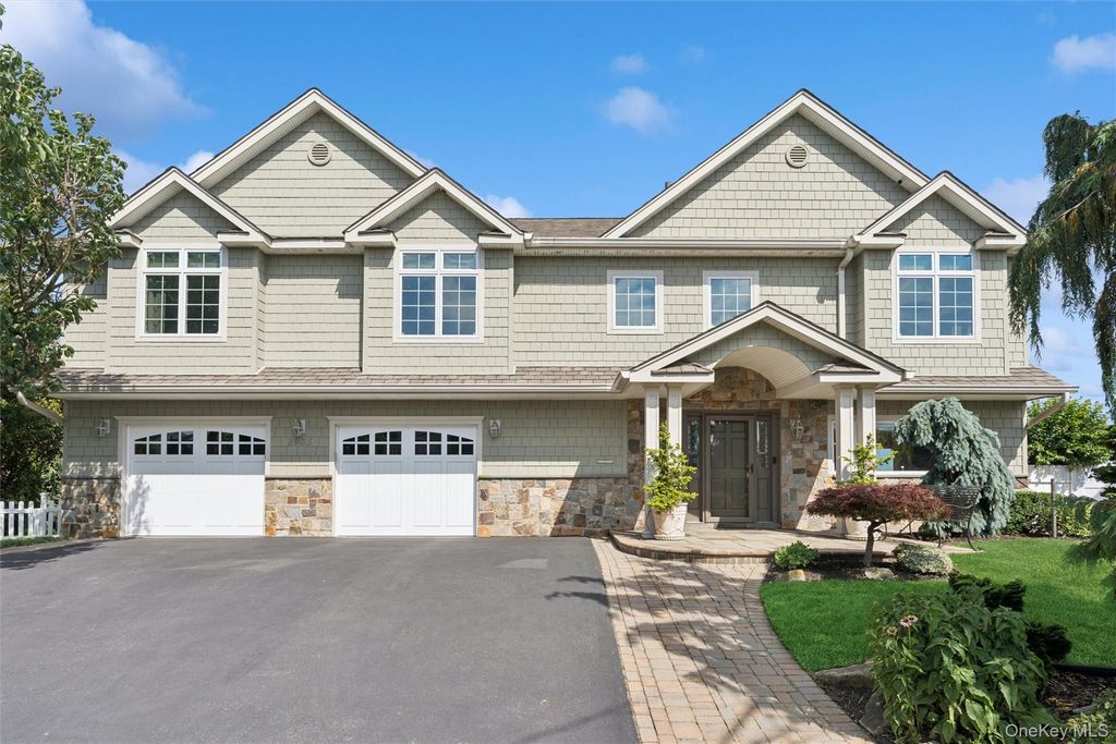 2935 Bay Drive, Merrick, NY 11566
