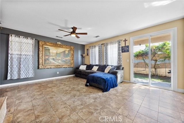 6119 Pilar Way, Bakersfield, CA 93306