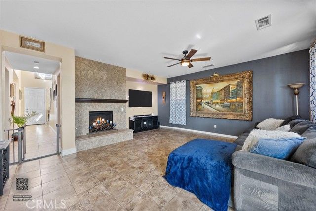 6119 Pilar Way, Bakersfield, CA 93306