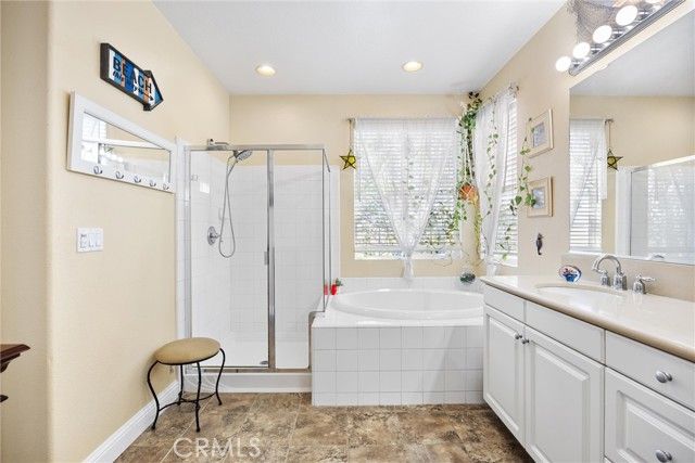 6119 Pilar Way, Bakersfield, CA 93306