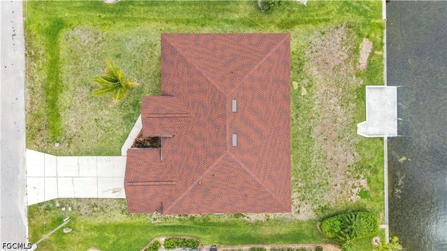 1413 SW 3rd AVE, Cape Coral, FL 33991