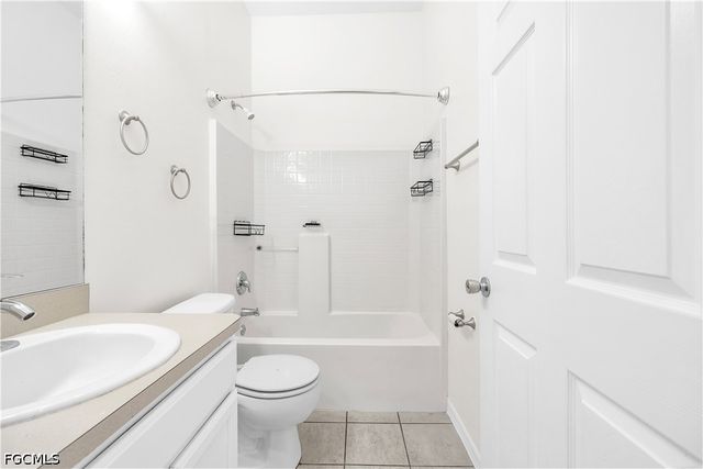 1413 SW 3rd AVE, Cape Coral, FL 33991