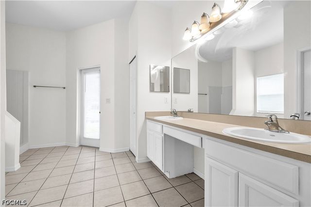 1413 SW 3rd AVE, Cape Coral, FL 33991