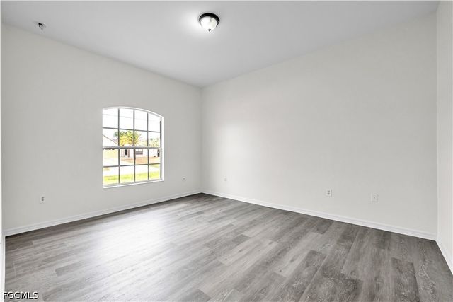 1413 SW 3rd AVE, Cape Coral, FL 33991