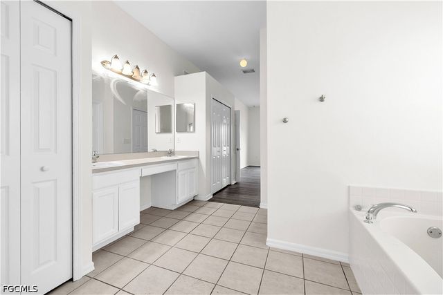 1413 SW 3rd AVE, Cape Coral, FL 33991