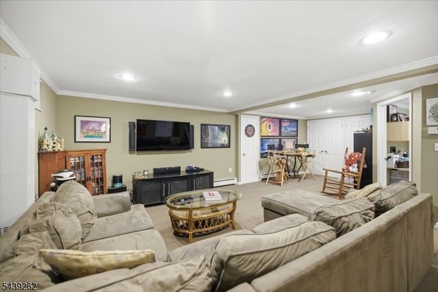 507 Terhune Ter, Wyckoff Twp., NJ 07481