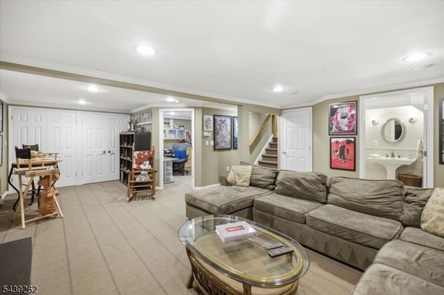 507 Terhune Ter, Wyckoff Twp., NJ 07481