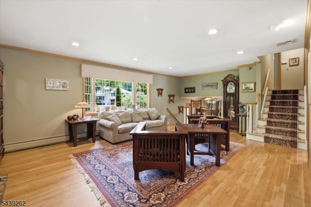 507 Terhune Ter, Wyckoff Twp., NJ 07481