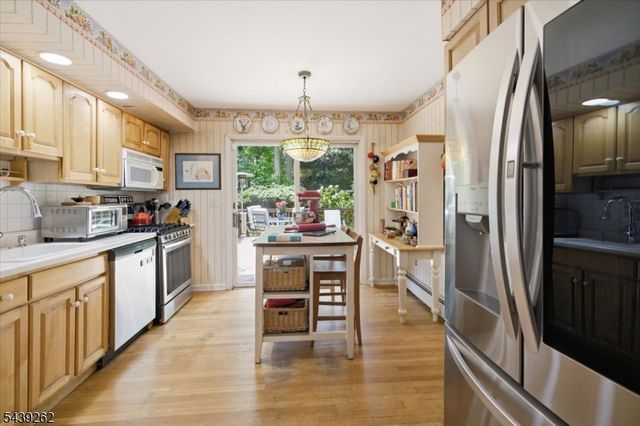 507 Terhune Ter, Wyckoff Twp., NJ 07481
