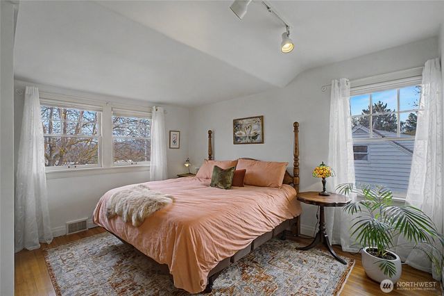 841 Red Apple Road, Wenatchee, WA 98801