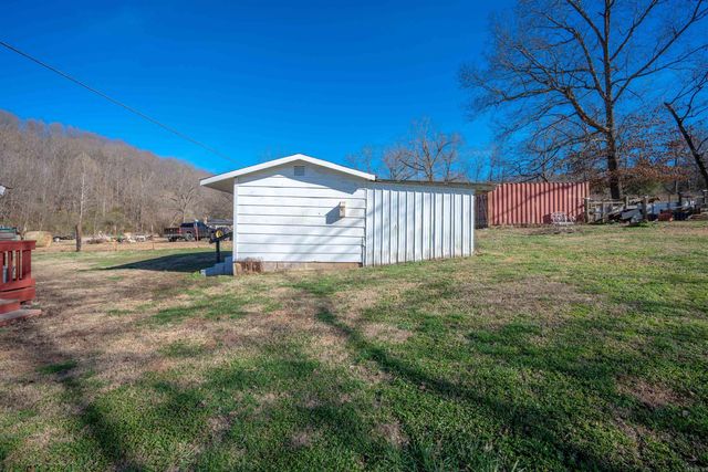 2920 Cave Creek Road, Batesville, AR 72501