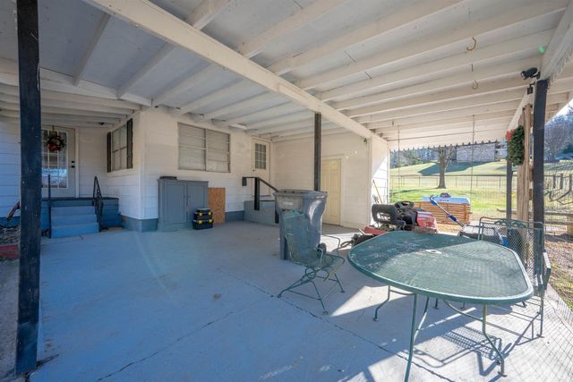 2920 Cave Creek Road, Batesville, AR 72501